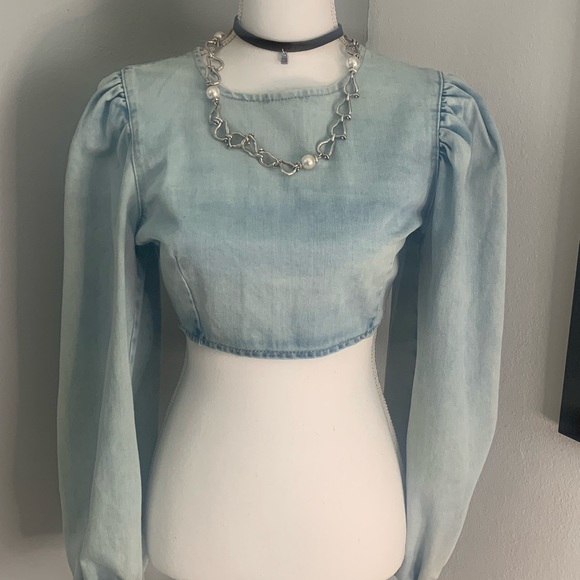 Nasty Gal Tops - Cropped Balloon Sleeve Denim Top